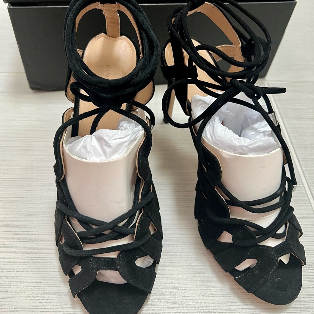 New - Banana Republic Heels - Luxurious & Stylish! - Picture 11 of 11